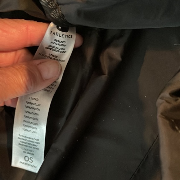 Fabletics 🔥sale🔥black blue and white athletic bag - Picture 10 of 16